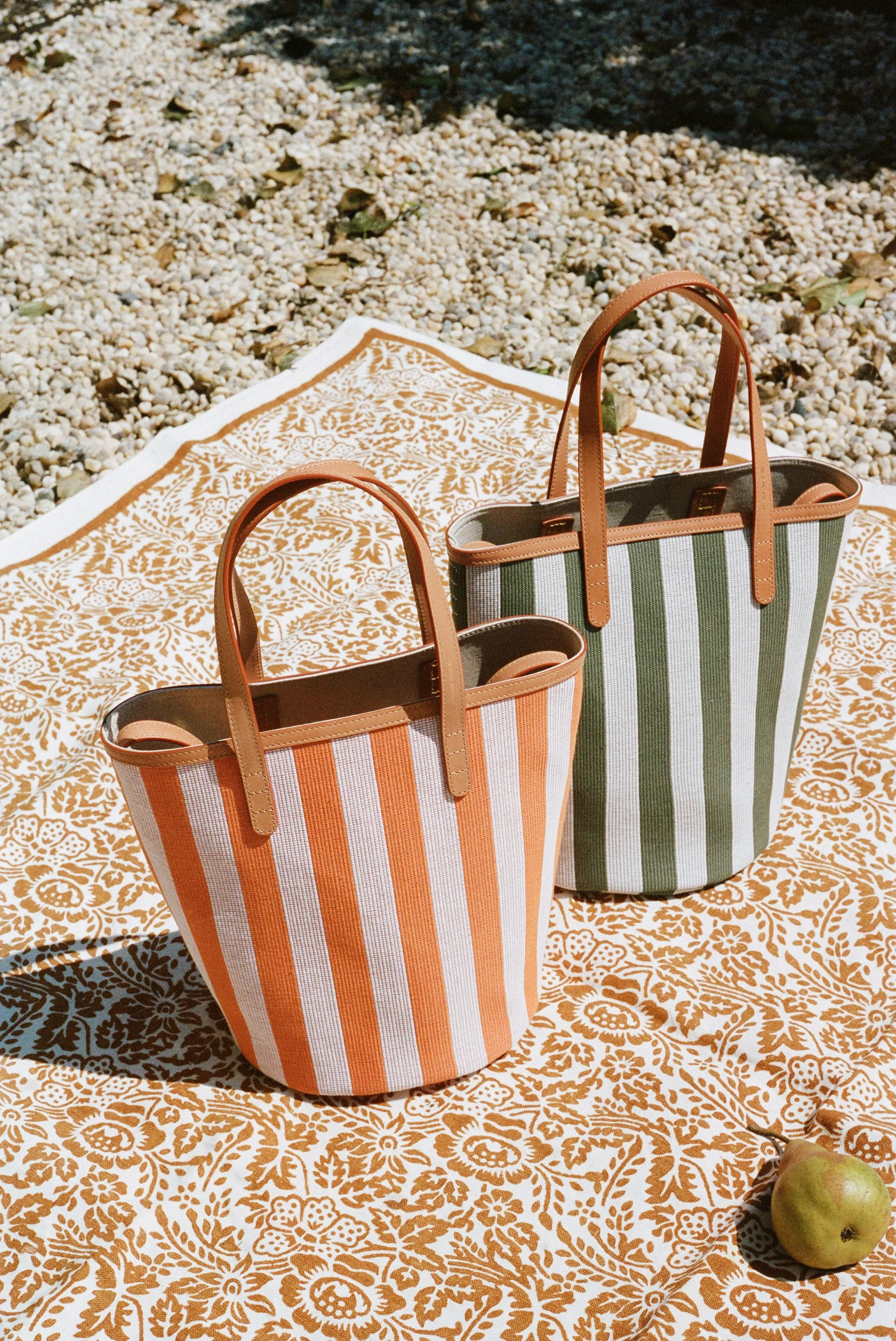 Canvas Mini Circle Bucket Bag - Orange/White