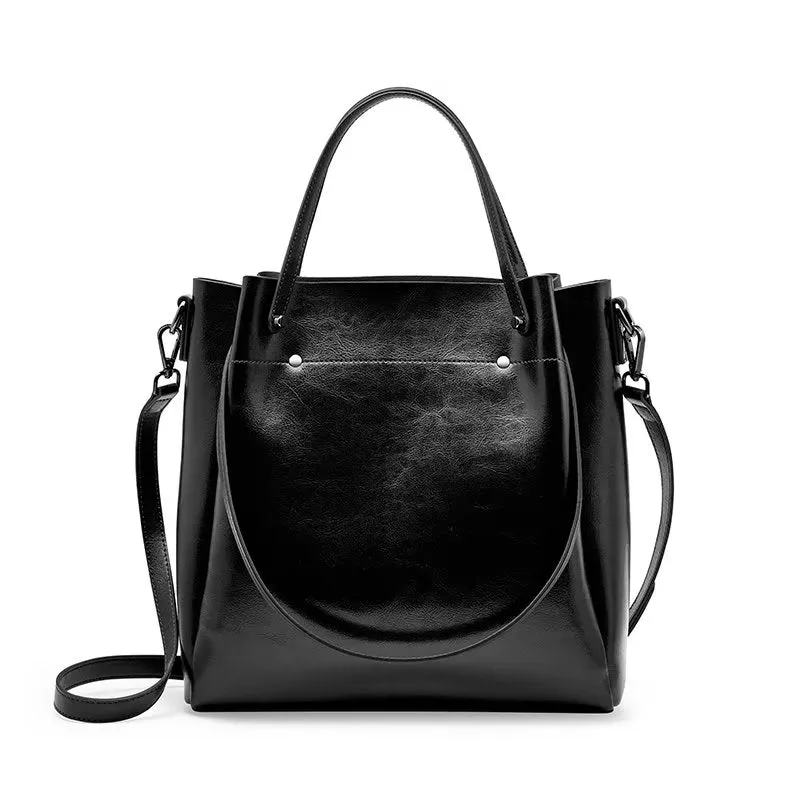 LuxLeather Chic Zipper Closure Shoulder Bag