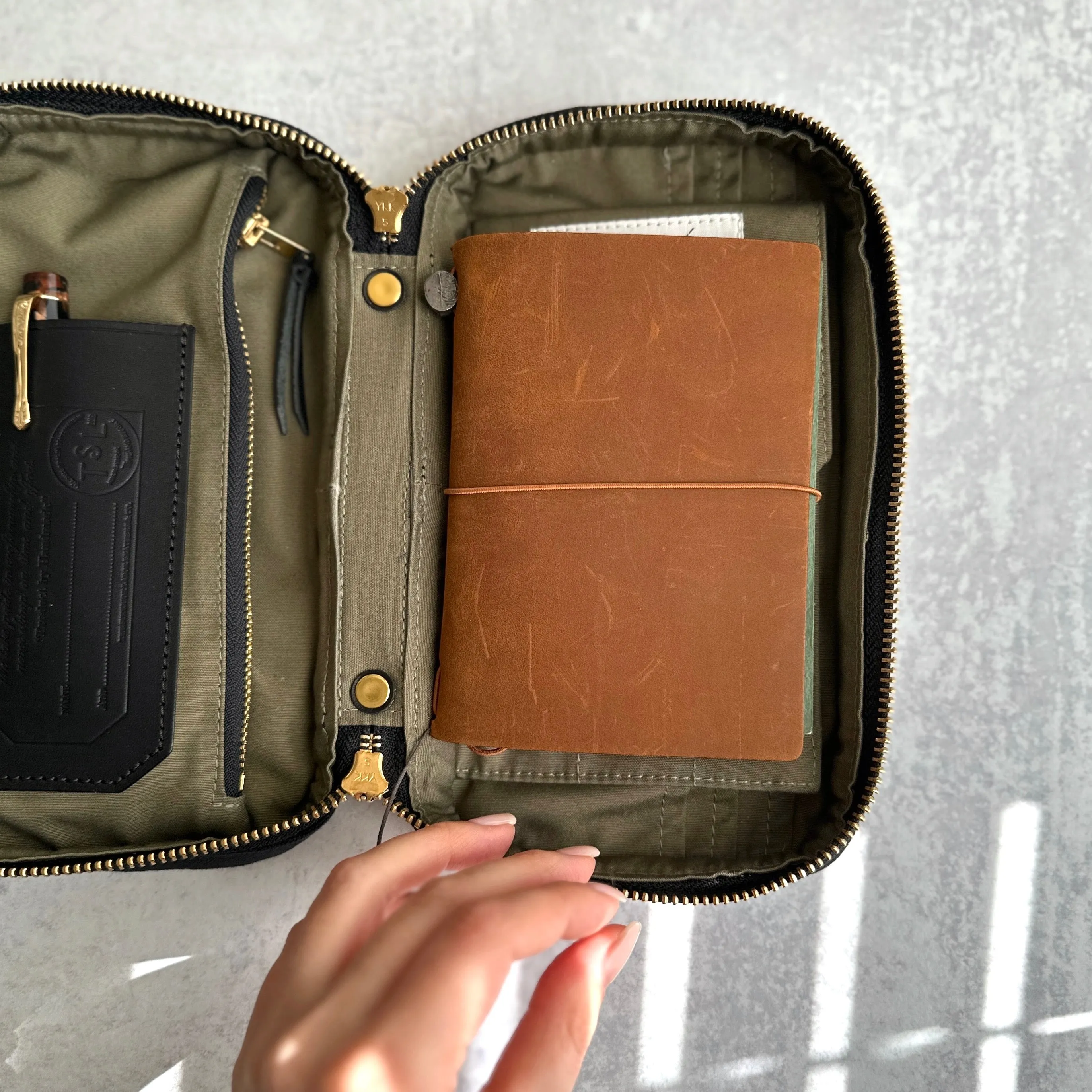 Stylish Medium Canvas Mission Case for E-commerce